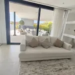Villa Luxury With Breathtaking Views In By Lodgerstrip *
