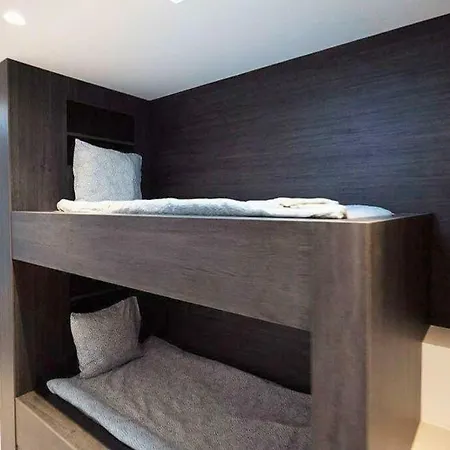 Luxury With Breathtaking Views In By Lodgerstrip *