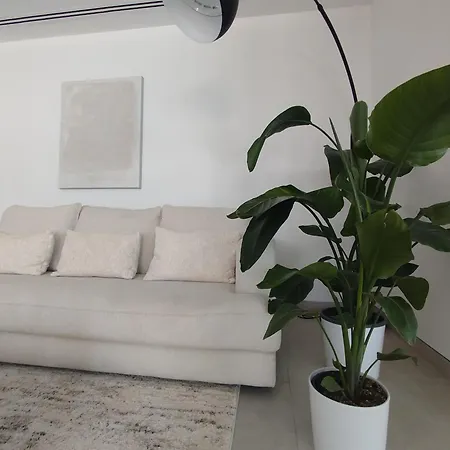 Luxury With Breathtaking Views In By Lodgerstrip Vila Marbella