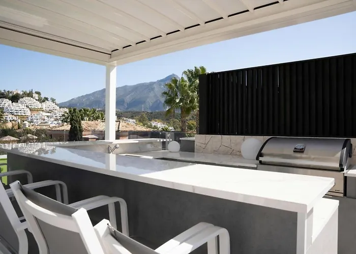 Luxury With Breathtaking Views In By Lodgerstrip Villa *