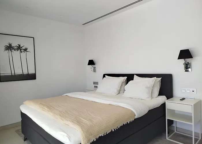 Luxury With Breathtaking Views In By Lodgerstrip Villa *
