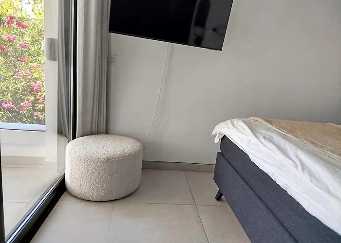 Luxury With Breathtaking Views In By Lodgerstrip