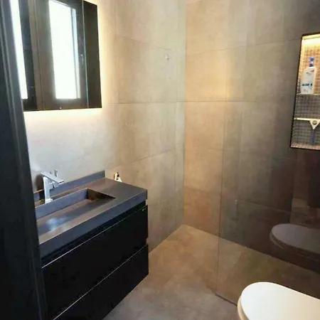 빌라 Luxury With Breathtaking Views In By Lodgerstrip *