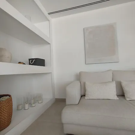 Luxury With Breathtaking Views In By Lodgerstrip فيلة *