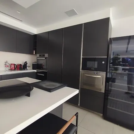빌라 Luxury With Breathtaking Views In By Lodgerstrip *