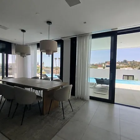 فيلة Luxury With Breathtaking Views In By Lodgerstrip ماربيا