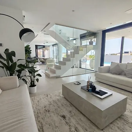 빌라 Luxury With Breathtaking Views In By Lodgerstrip 마르베야