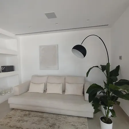Luxury With Breathtaking Views In By Lodgerstrip 빌라 마르베야