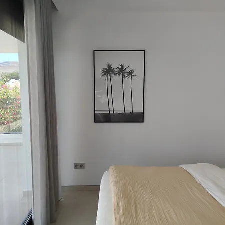 빌라 Luxury With Breathtaking Views In By Lodgerstrip