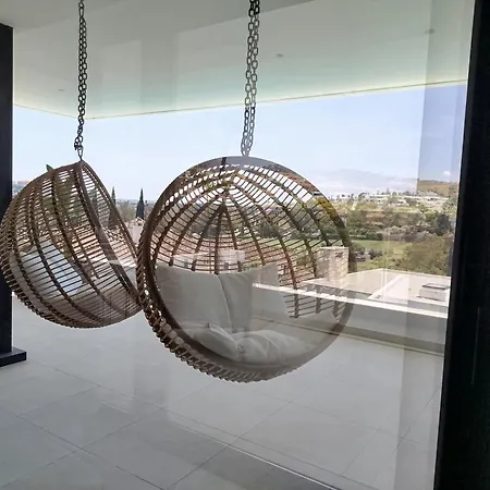 빌라 Luxury With Breathtaking Views In By Lodgerstrip
