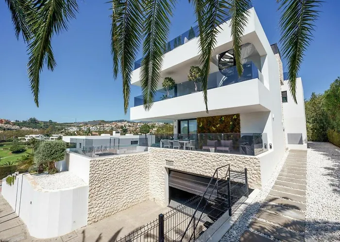 Vila Luxury With Breathtaking Views In By Lodgerstrip Marbella