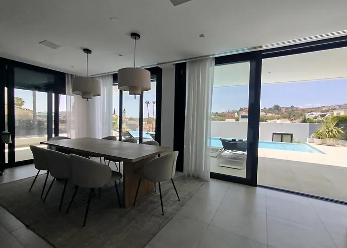 Vila Luxury With Breathtaking Views In By Lodgerstrip Marbella