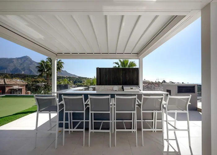 Villa Luxury With Breathtaking Views In By Lodgerstrip *