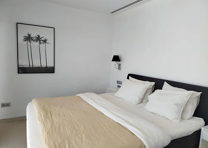 Luxury With Breathtaking Views In By Lodgerstrip Marbella