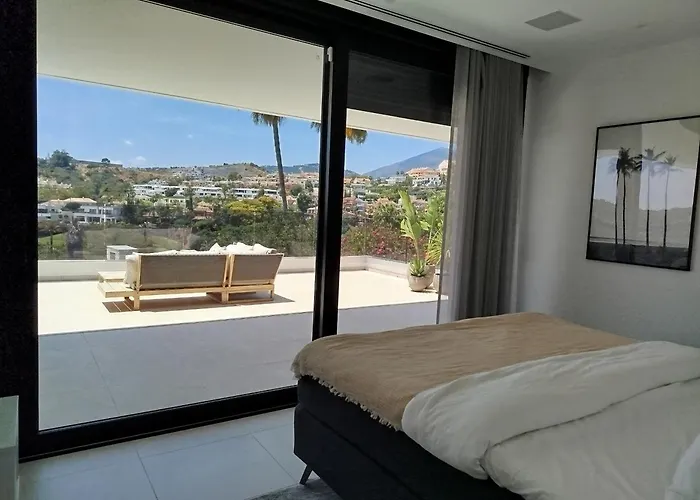 Villa Luxury With Breathtaking Views In By Lodgerstrip *